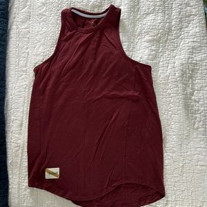 Tracksmith Harrier Tank XS Berry